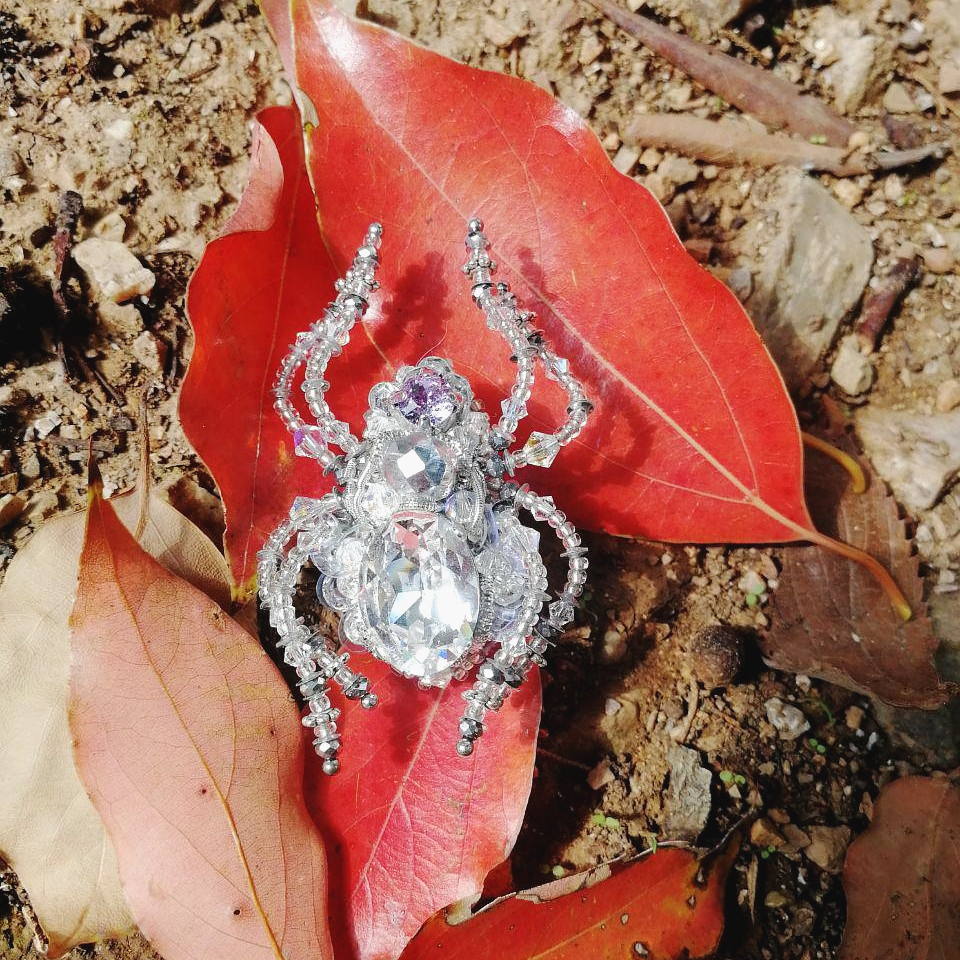 Осенний кристальный паук